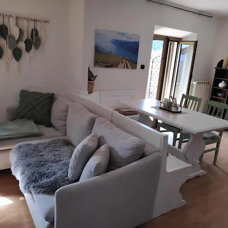 Ferienhaus Casa Giacomo - Wunderschoenes Am Gardasee-tremosine Pieve (Lombardy)
